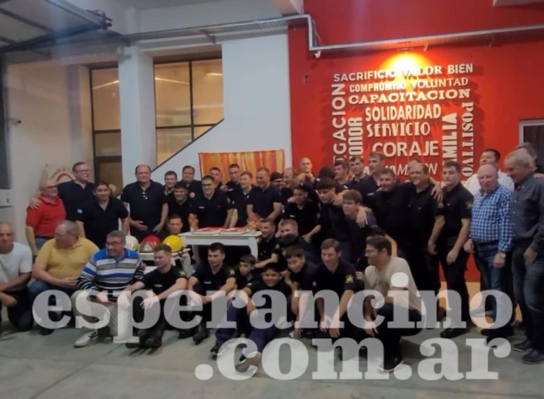 WhatsApp Image 2025-10-31 at 23.30.44