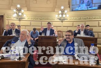 b2de5e7f-78d7-4e31-a326-cf762af87ae7 (1)