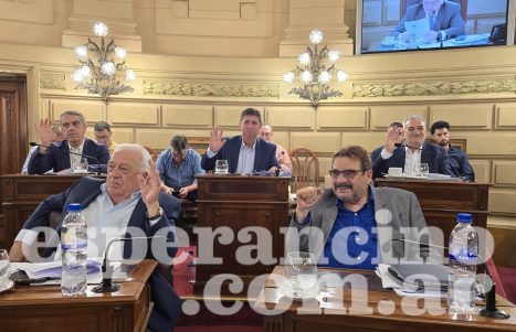 b2de5e7f-78d7-4e31-a326-cf762af87ae7 (1)