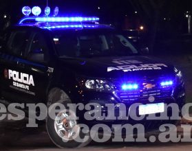 policia noche 879af45af45s554f5as4f