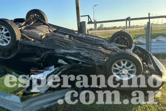 vuelco-auto-10-12-2